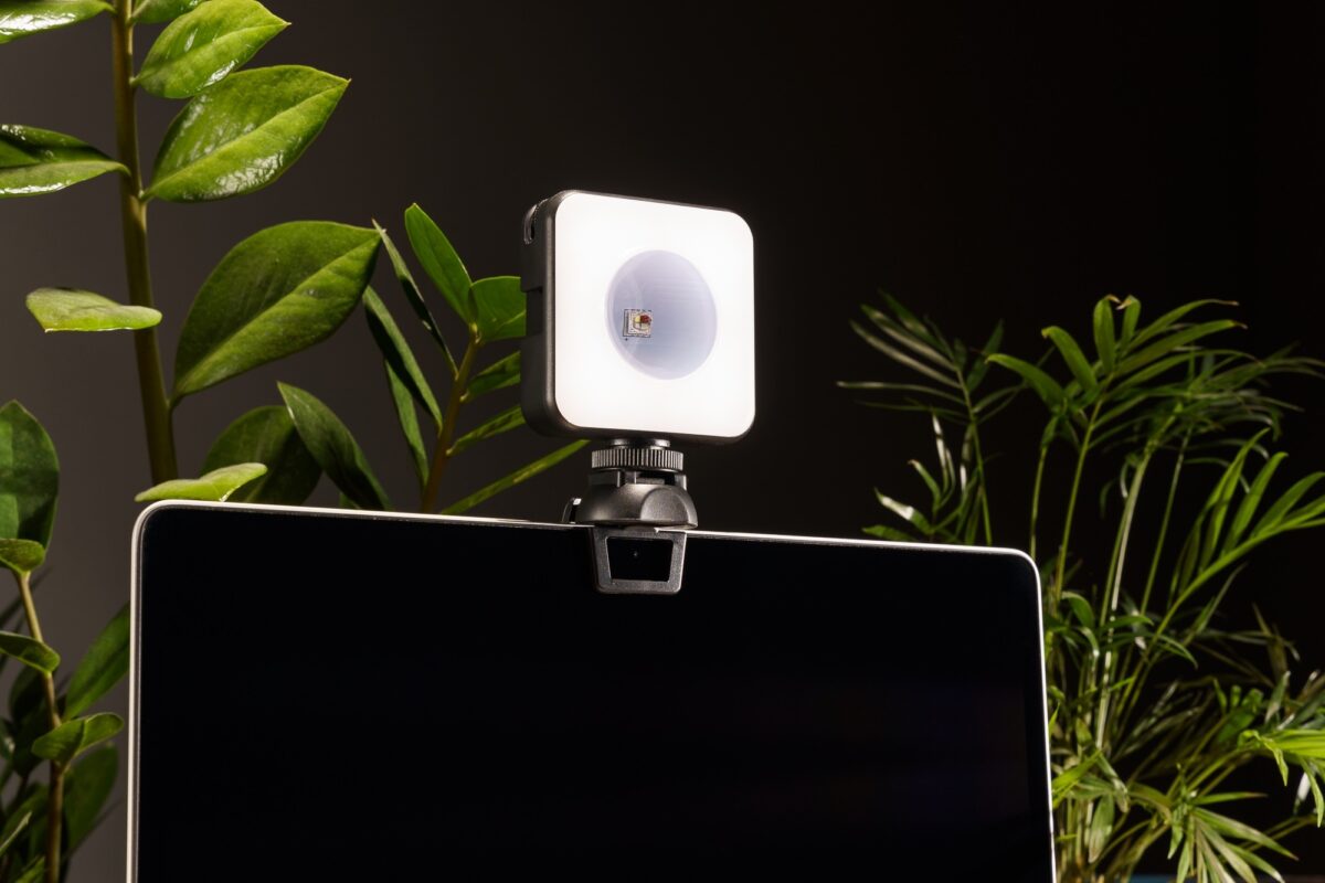 Newell Lampa LED RGB-W Rangha Nano Sunset